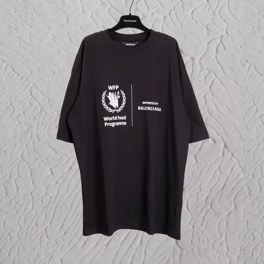 𝐁a𝐋en𝐂i𝐆a ：𝐁A𝐋EN𝐂IA𝐆A/ ； T ： 32 240 - # # 23ss Same Style ❗️❗️❗️ size：xs s m l